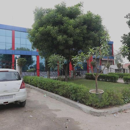Hotel O Mulaqat Dadri Exteriér fotografie